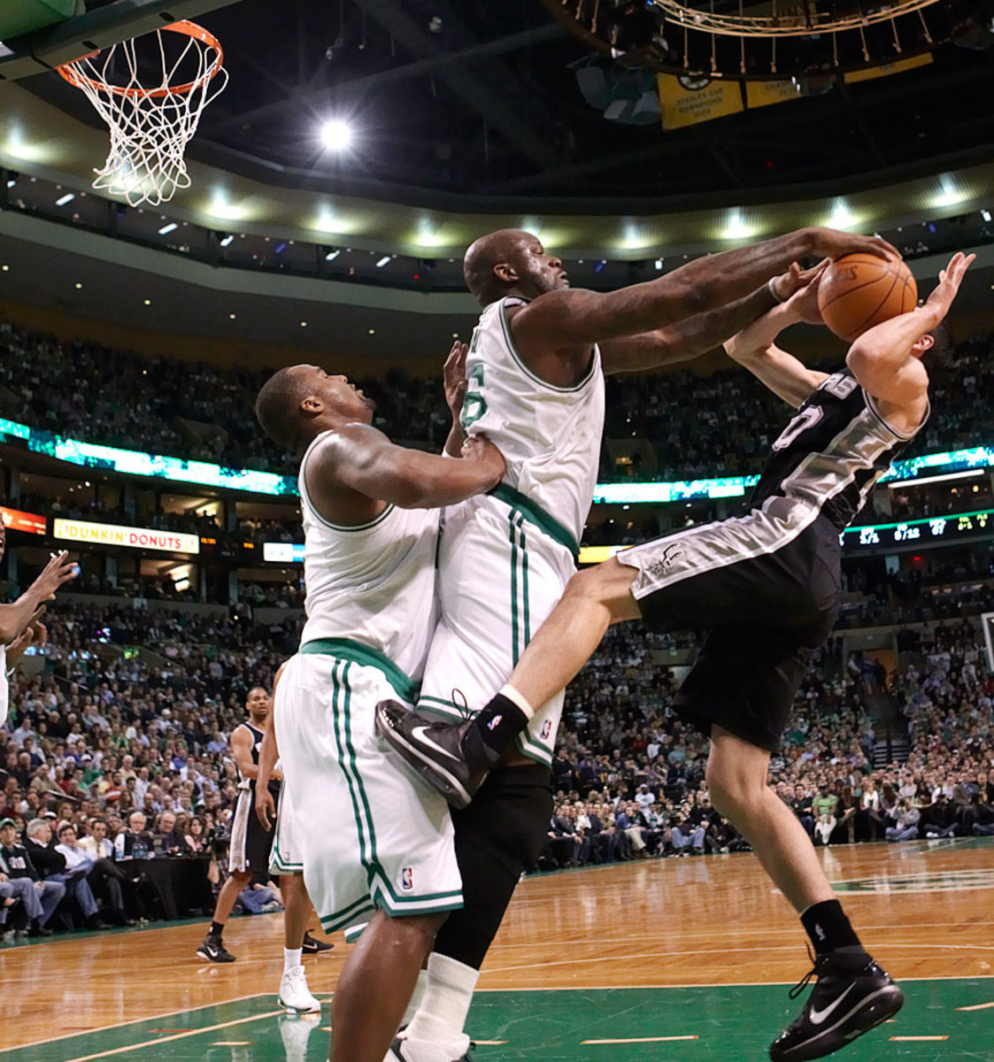 2011-shaquille-o-neal-opy7-40362.jpg